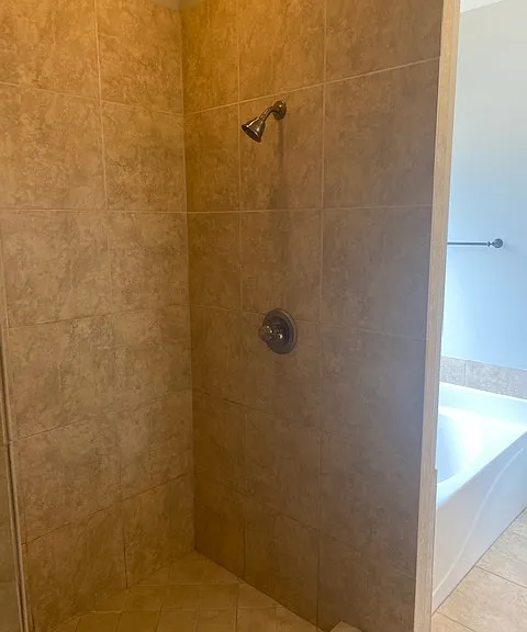 520 Stonegate Trl — Photo 11