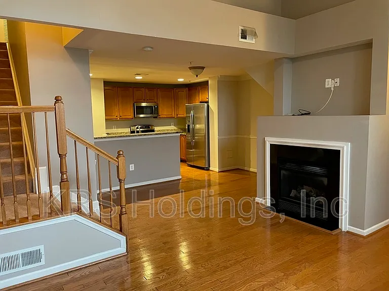 14217 Saint Germain Dr #19 — Photo 15