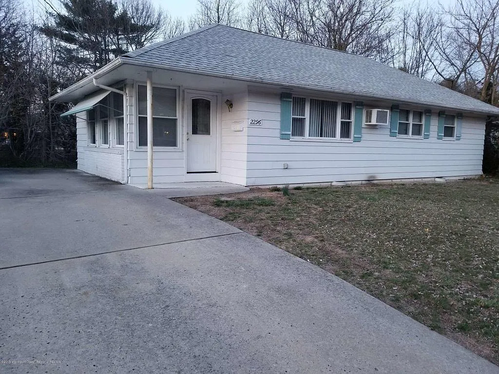 2296 Hovsons Blvd photo 1
