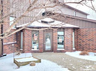 630 Briarstone Dr APT 6, Mason City, IA 50401