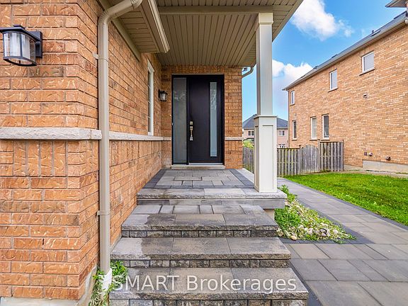 5th image of 3367 Stoney Cres