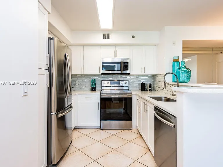19801 E Country Club Dr #4501 — Photo 17