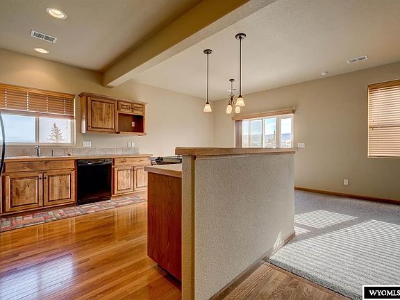 4th image of 617 7th St