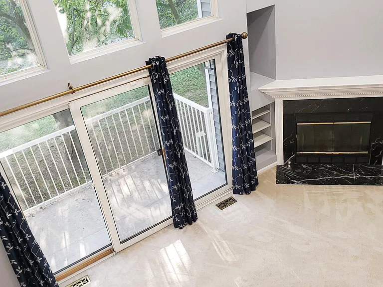 6 Halstead Pl — Photo 12