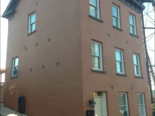 50 Dutchess Ave #B, Poughkeepsie, NY 12601