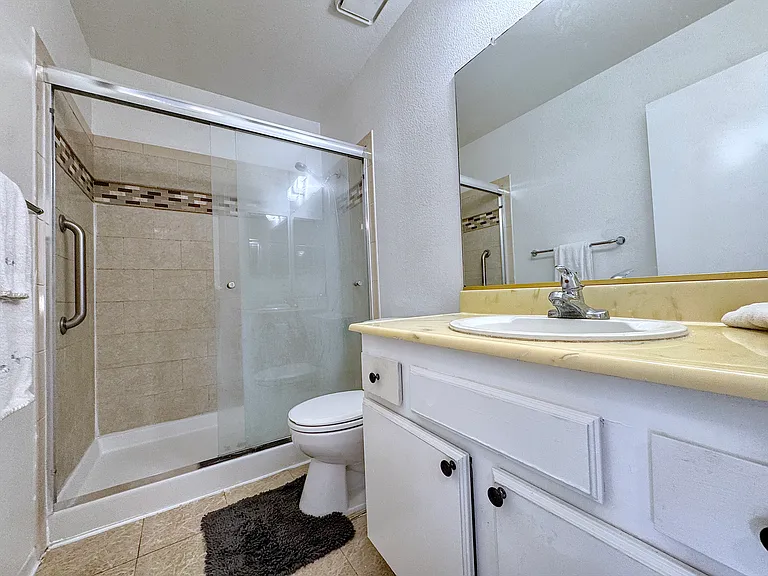 1671 E Kingsley Ave #B — Photo 10