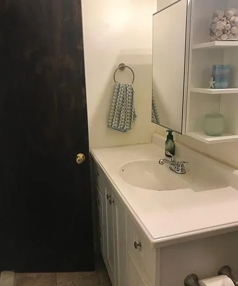 18 Andover Dr #B — Photo 1