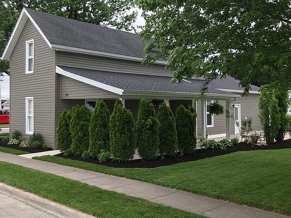 2nd image of 82 Railroad St