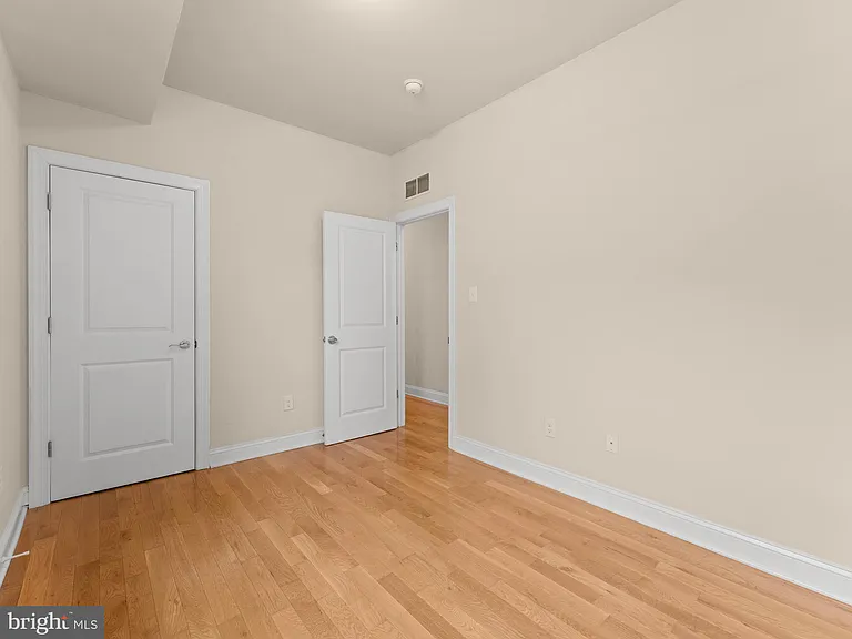 1813 N 18th St #3 — Photo 8