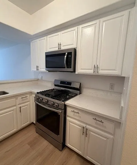 12011-205 Goshen Ave — Photo 2