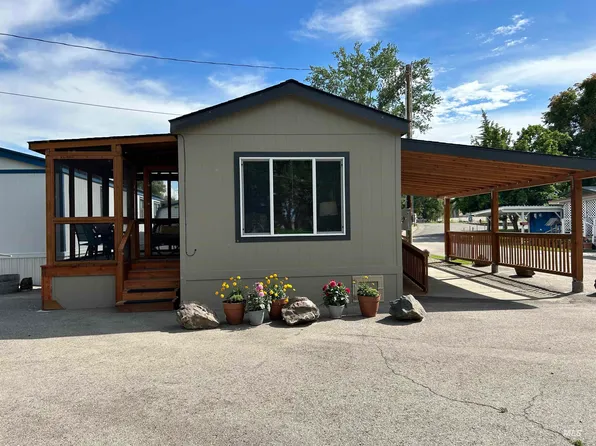 3100 Alden Rd #8, Fruitland, ID 83619