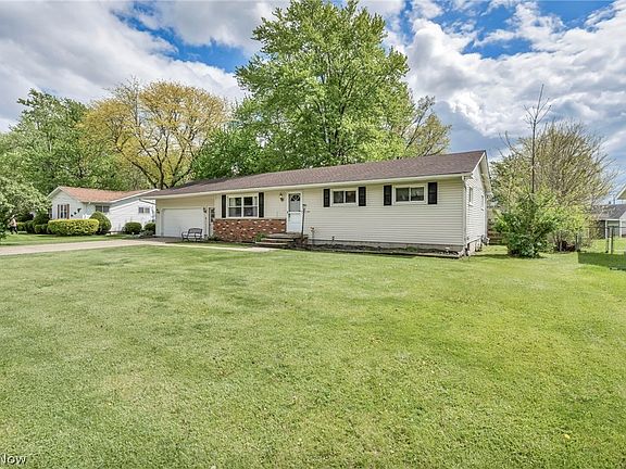 4th image of 1141 Novak Rd