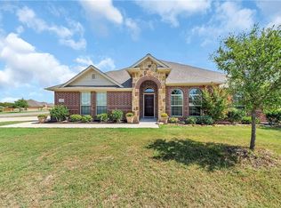 208 Highland Hills Blvd, Decatur, TX 76234