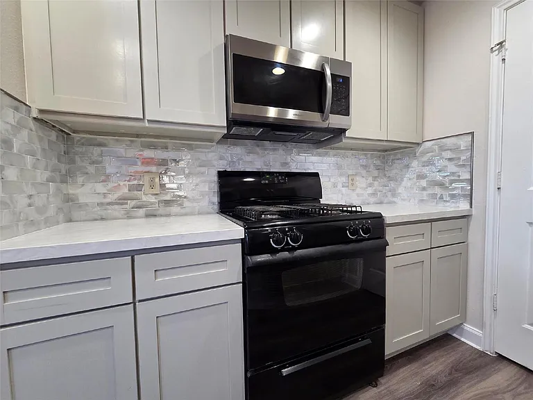 10903 Windfern Lakes St — Photo 5
