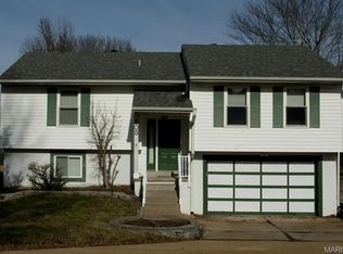 303 Forest Hills Dr, Eureka, MO