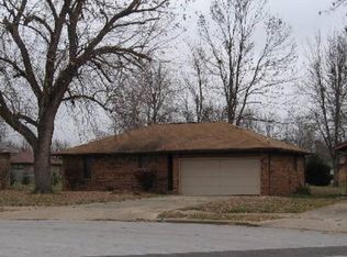 517 E Washita Ct, Springfield, MO 65807