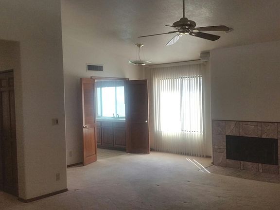 Spacious great room