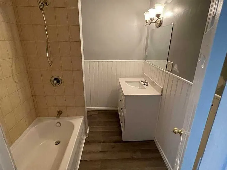 124 Septonne Ave #MAIN — Photo 7