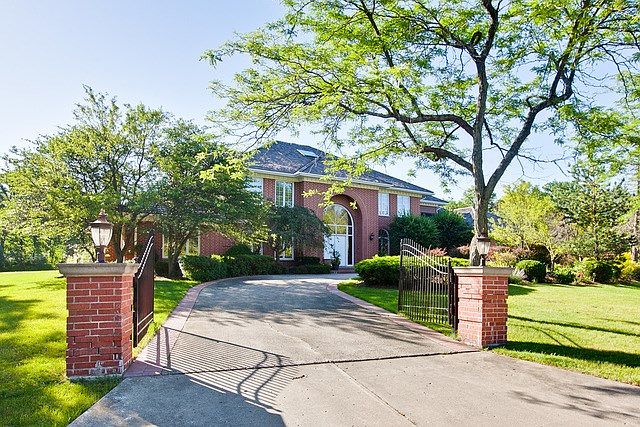 1st image of 2605 Kelly Ln