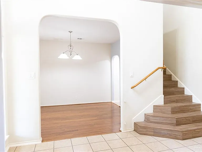3012 San Sebastian St — Photo 7