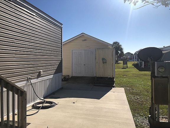 5th image of 217 Goose Creek Blvd