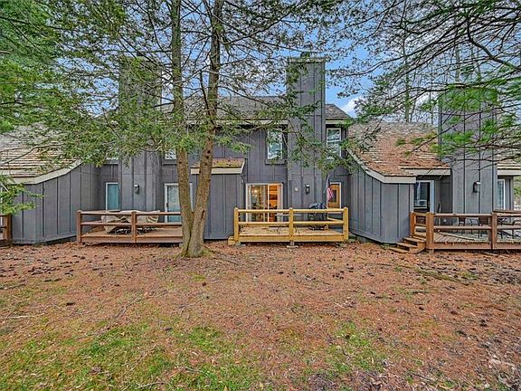 2nd image of 214 Snow Ridge Cir