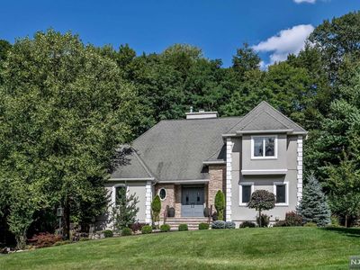 97 Seminary Dr, Mahwah, NJ, 07430