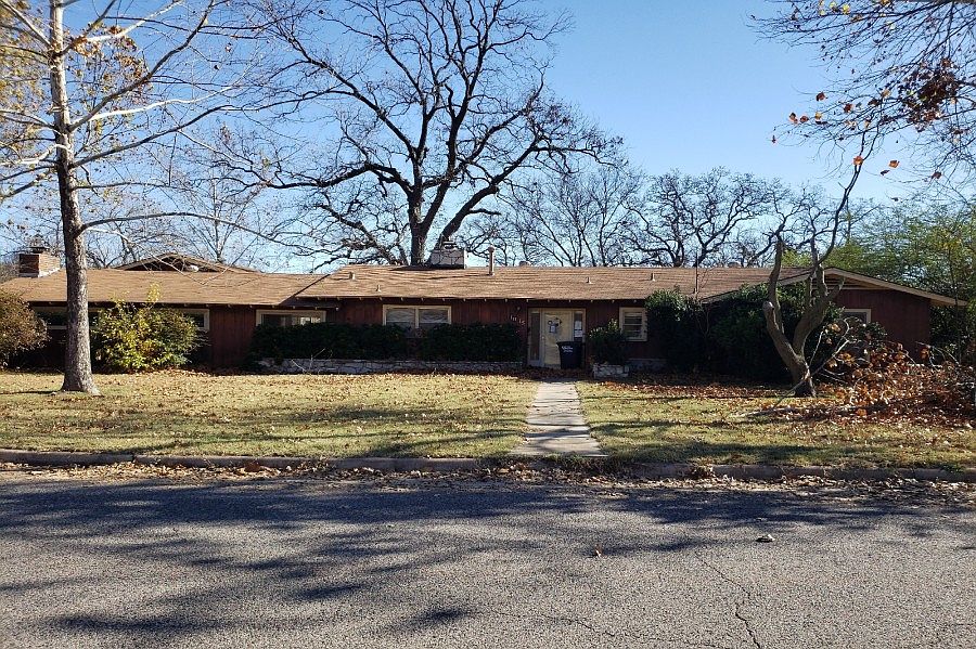 1st image of 1015 N Park Ave