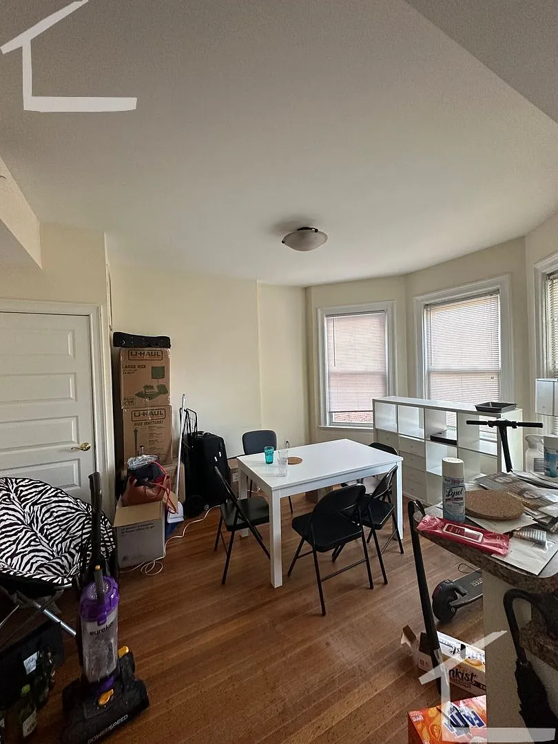 51 Ashford St — Photo 3