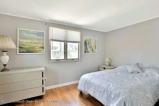 127 Trenton Ave — Photo 18