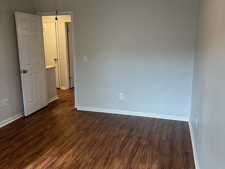 290 Fleming Rd #C — Photo 13