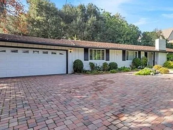 4th image of 4363 Hayvenhurst Ave