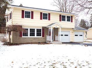 4 Melody Ln, Geneseo, NY 14454