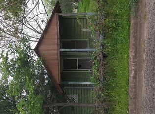 523 N Laurel Ave, Luling, TX 78648