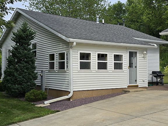 3rd image of 6509 Exchange St