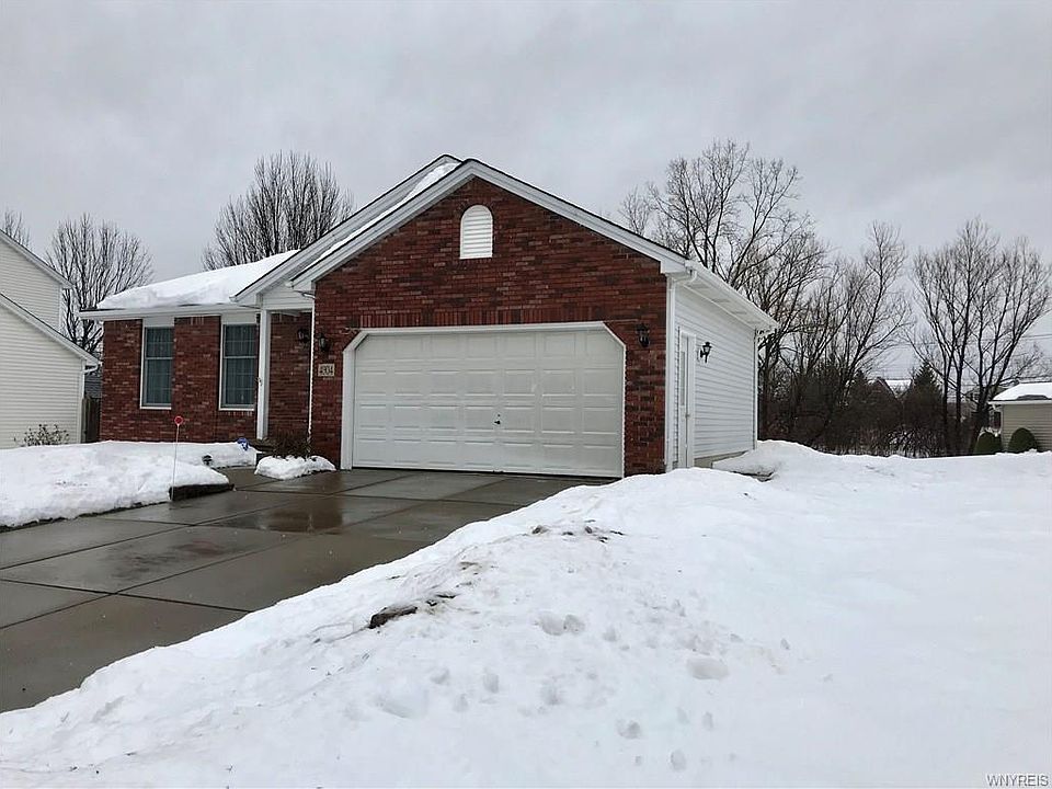 1st image of 4904 Marilyn Dr