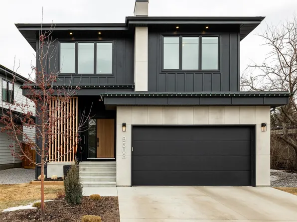 9503 142nd St NW, Edmonton, AB T5N 2M8