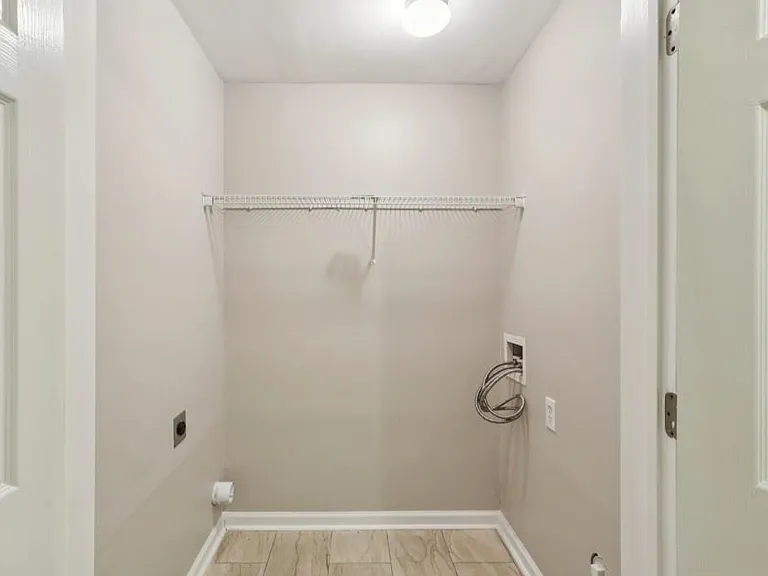 739 Prince Pl NW — Photo 11
