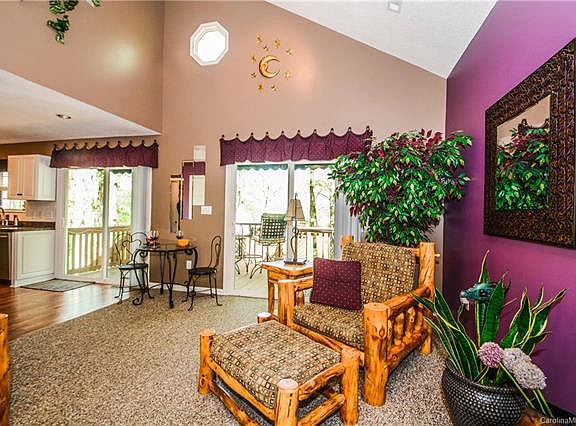 4th image of 7099 Cove Creek Dr