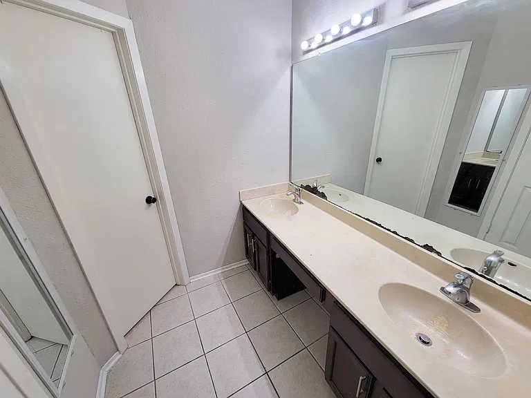 9415 Beckford Dr — Photo 20