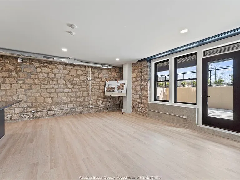 247 Brock St #101 — Photo 21