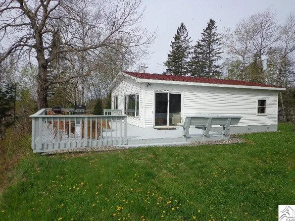 5165 1st Ave, Duluth, MN 55803