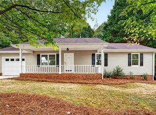1001 Kings Arms Ct, High Point, NC 27262