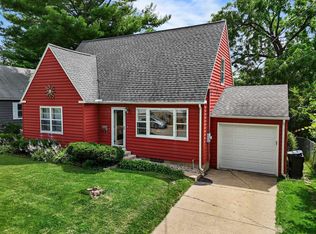 959 Clarence Ct, Madison, WI