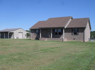 290 Driver Rd, Lafayette, TN 37083