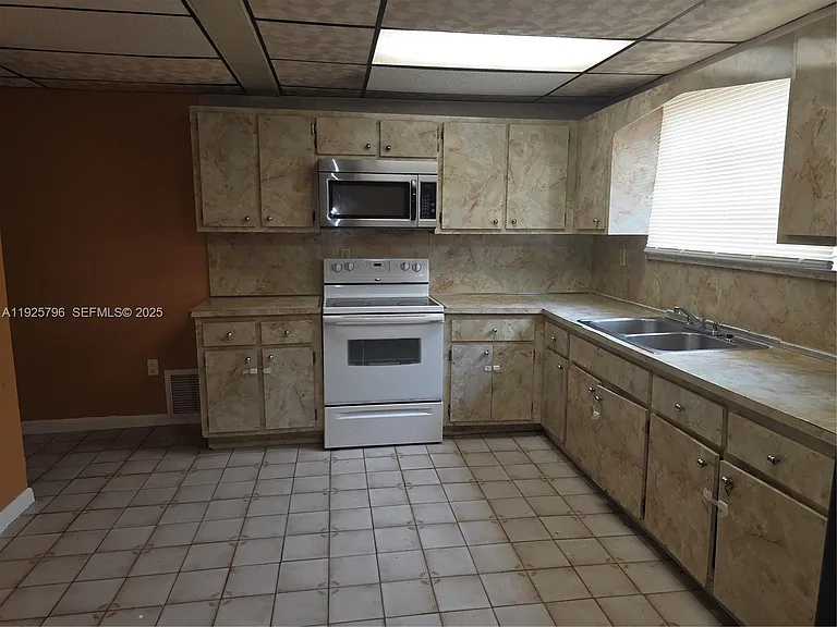 250 NW 63rd Ct #2 — Photo 11