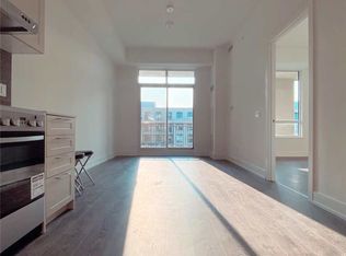 278 Buchanan Dr #820, Markham, ON L3R 6J1