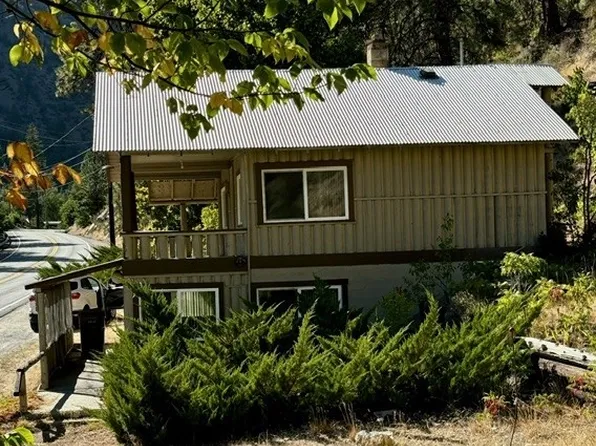 8820 Entiat River Road, Entiat, WA 98822