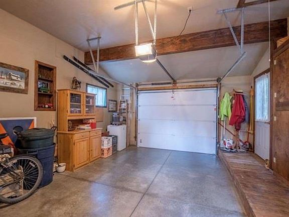 4th image of 179 Escalante St