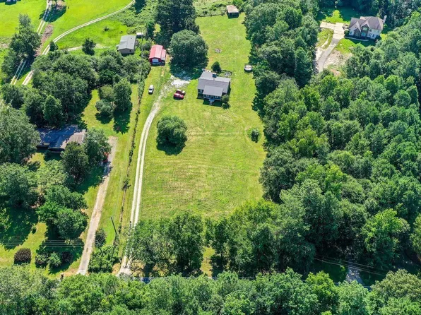 310 Johnson Rd, Oxford, GA 30054